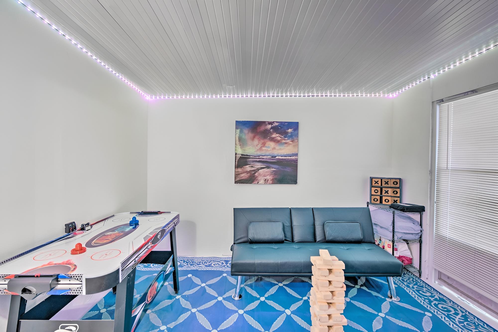 Family-friendly Yankeetown Home w/ Grill! view 5