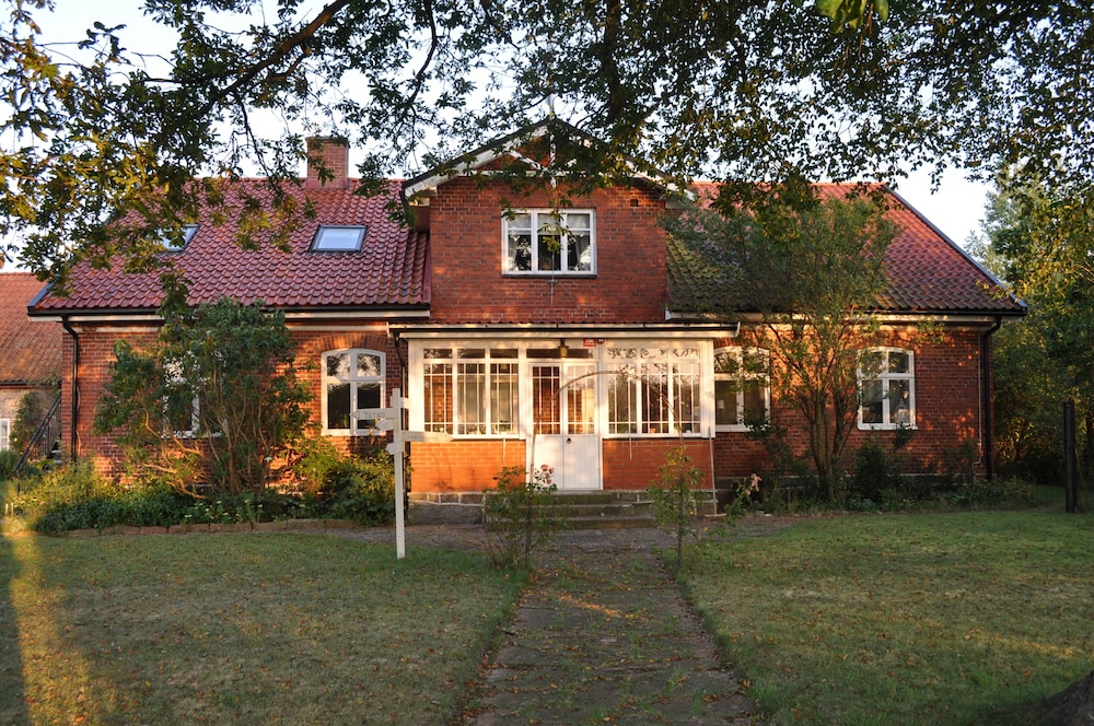 Villa Sandby Bed and Breakfast