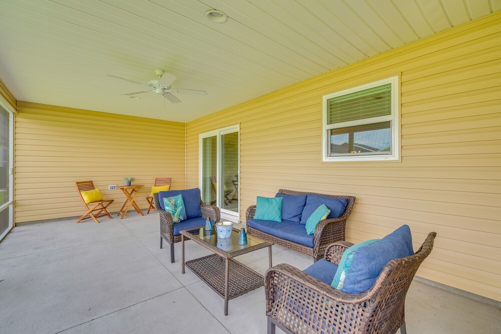 The Villages Vacation Rental: Walk to Shared Pool!