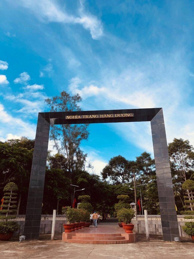Nha Khach Con Dao