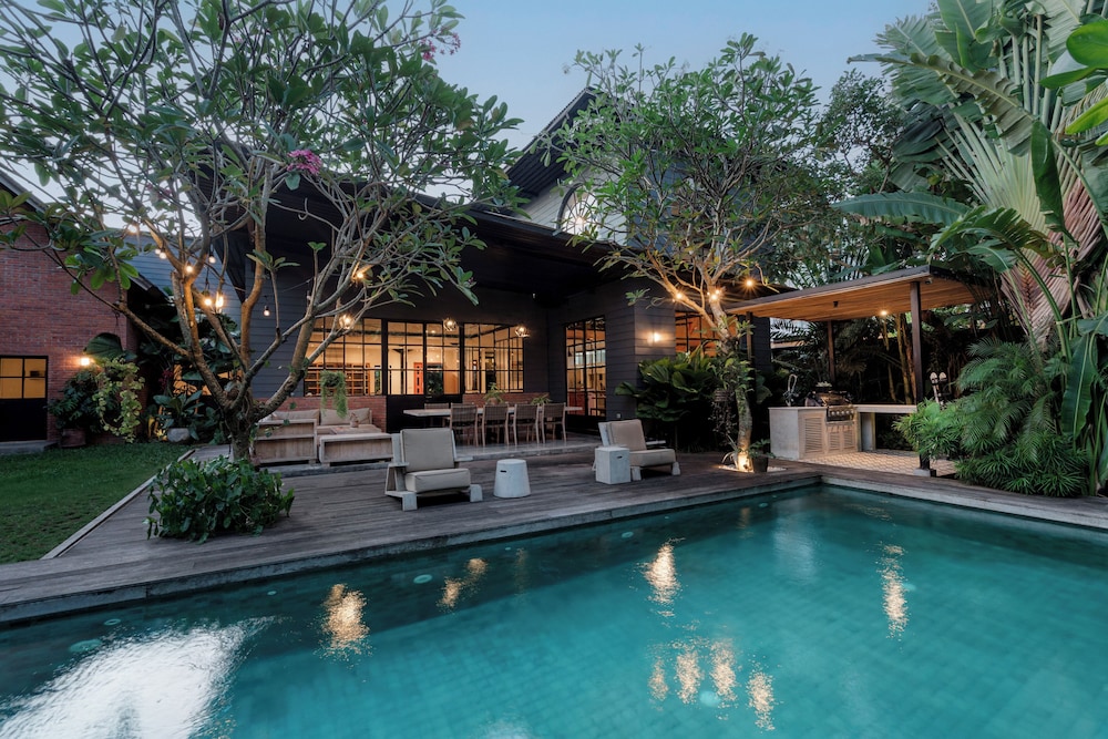 Bon Ton Villa By Betterplace