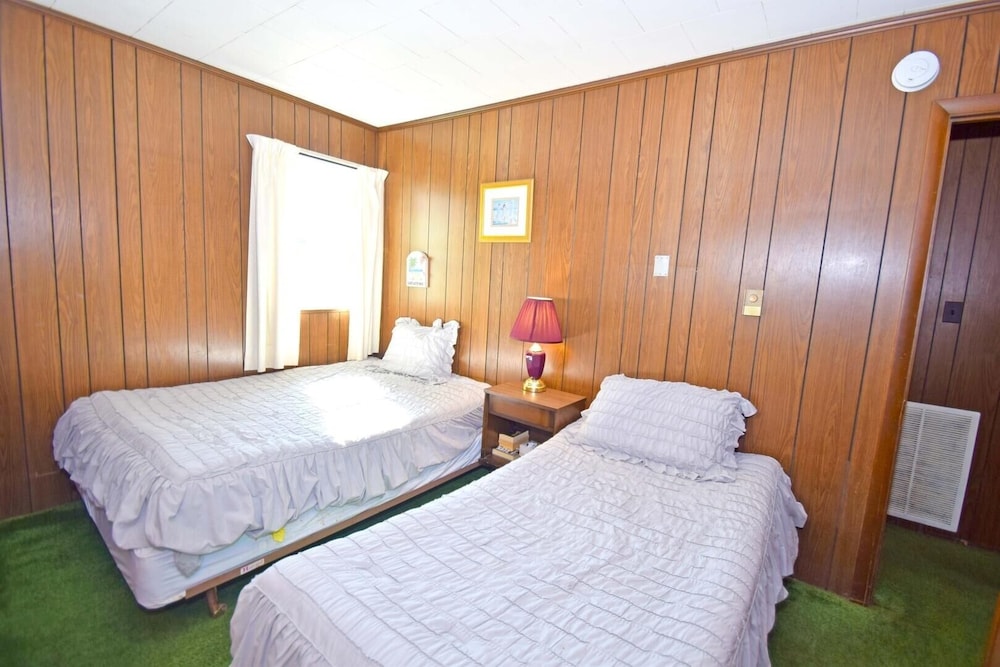 103 79th Street 3 Bedroom Cottage by RedAwning