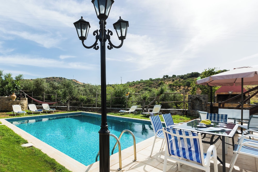 Villa Eleftheria