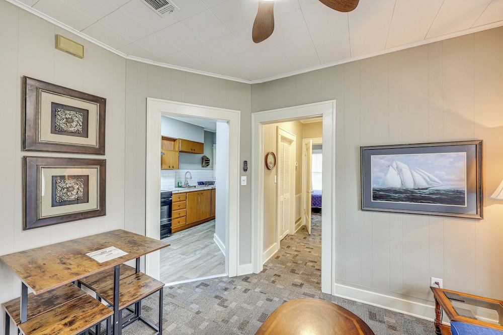 Easy Highway Access: Texarkana Condo Near Dtwn