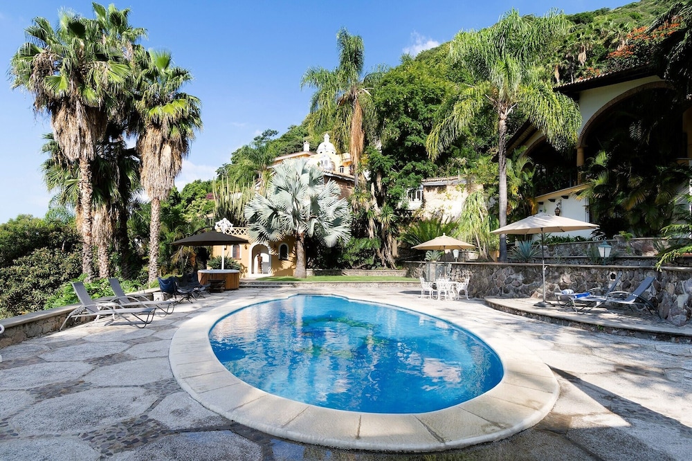ANANA Rancho San Rafael 3 Bedrooms Hill