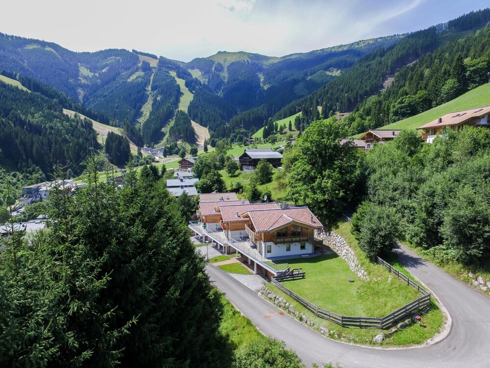 Seventeen Schmittental Near ski Lift