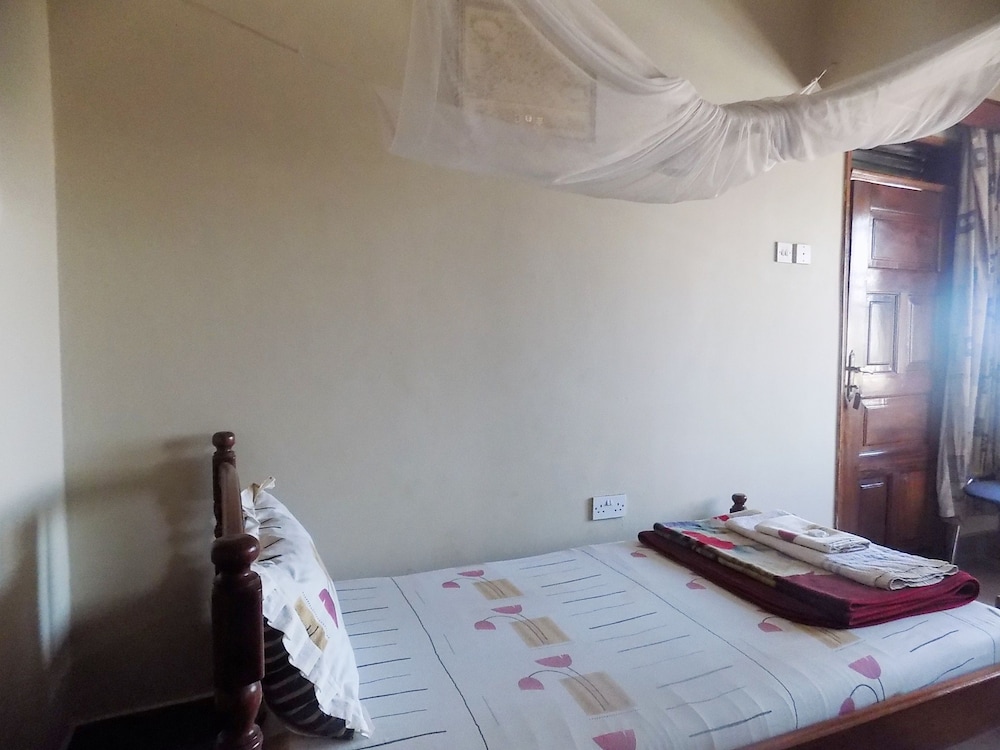 Rosama Guest House