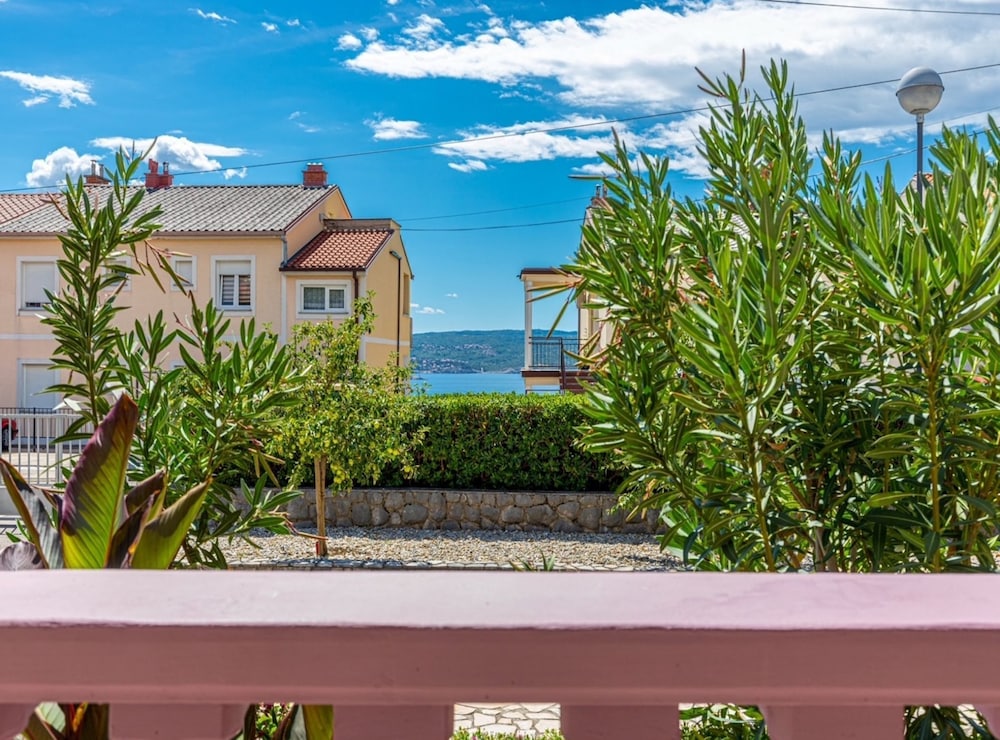 Modern Crikvenica Apartments With Sea View