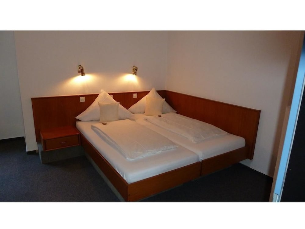 Bielefeld Vacations - Hotel Im Winkel - Property Image 13