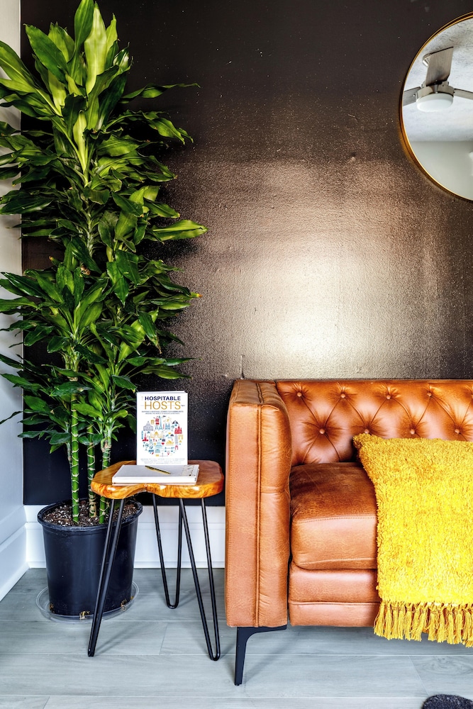 Jungle House Boutique Residences – Downtown Columbus & Short North