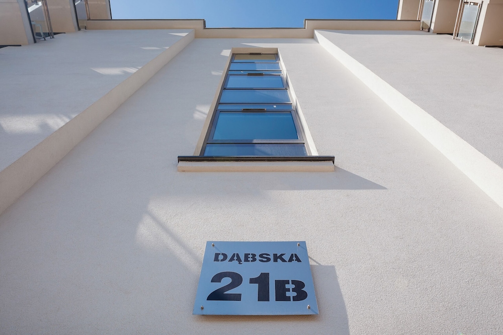 Apartment Cracow Dabska by Renters view 2