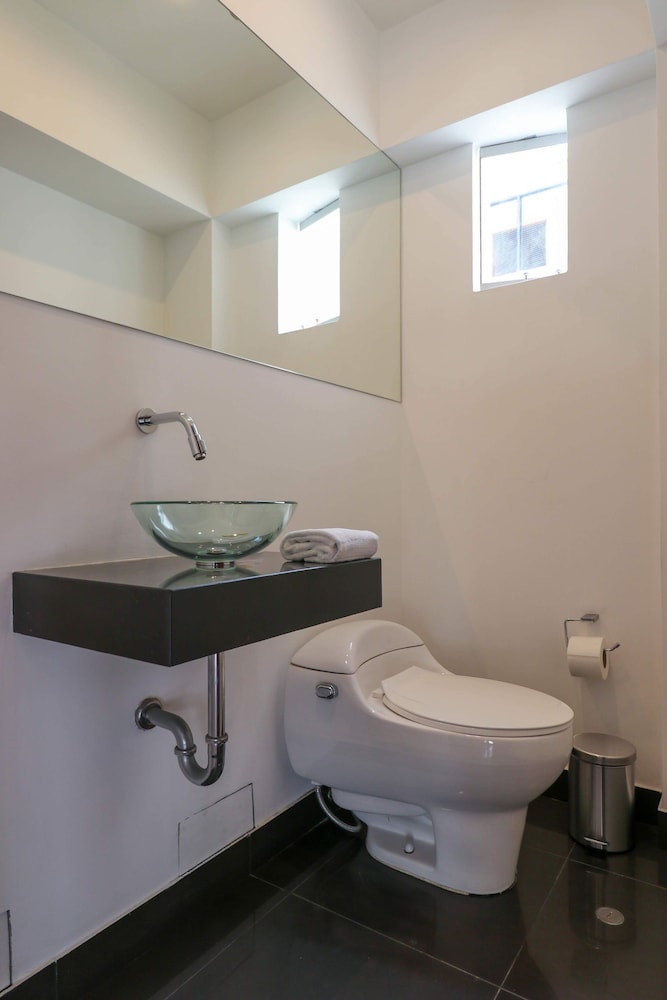 w Radiant 2BR w Modern Terrace in Miraflores