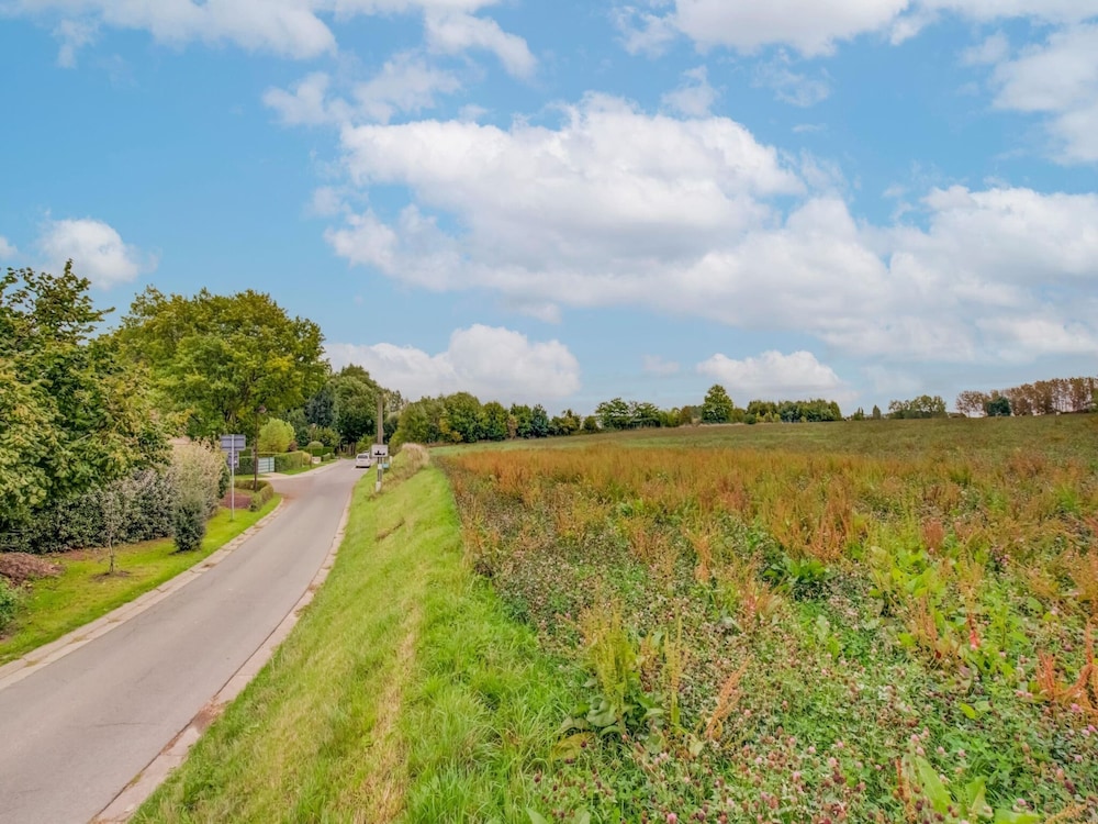 Lush Holiday Home in Vlaanderen With Private Pool