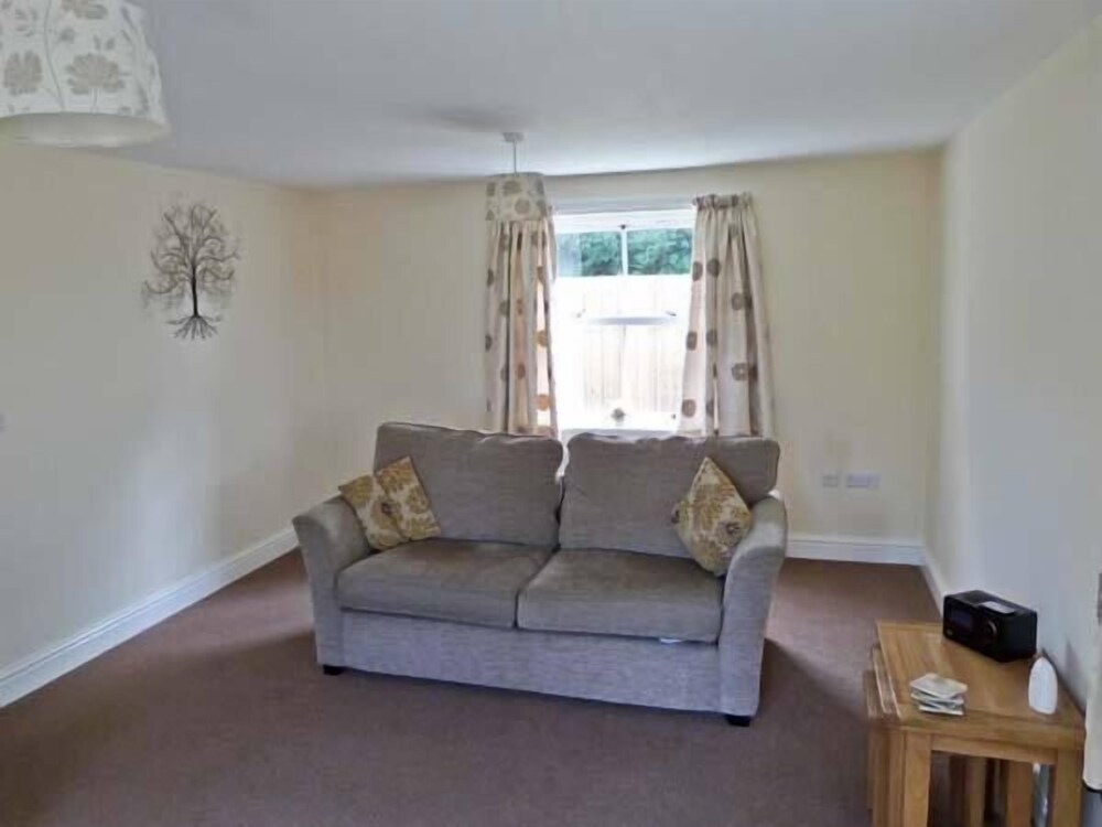 Summer Farm Cottage view 5