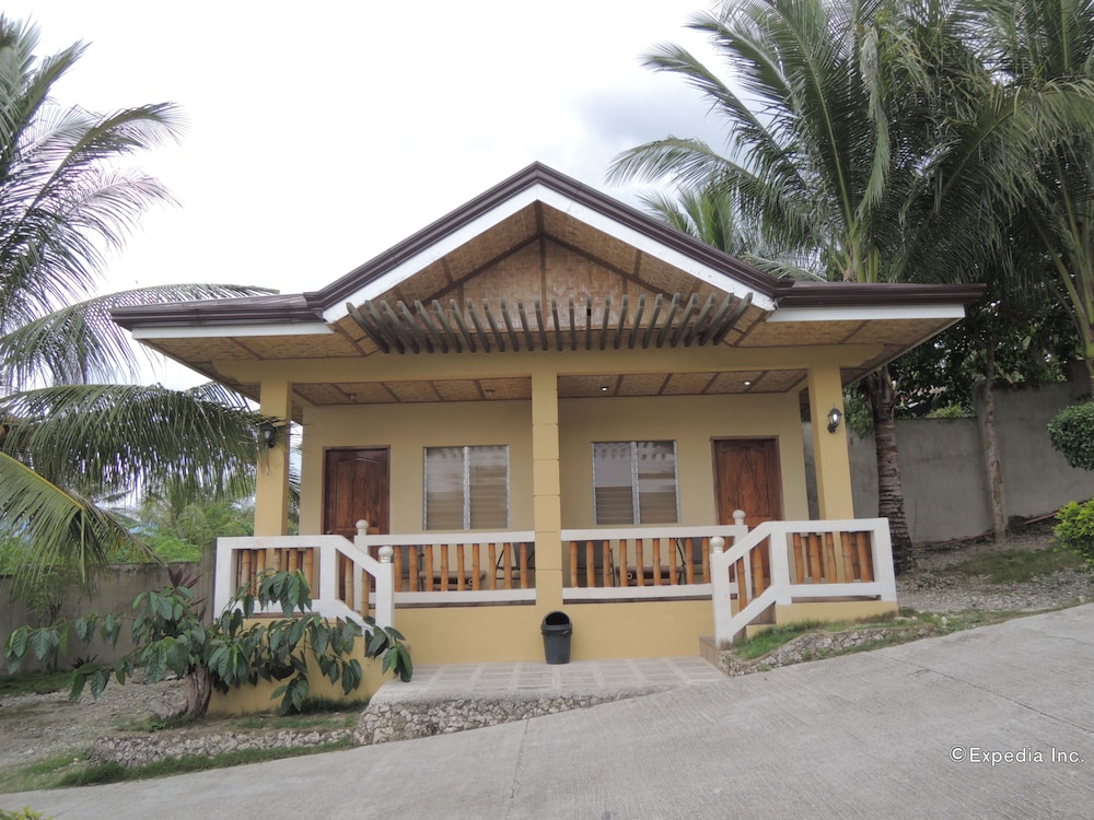 Moalboal Beach Resort