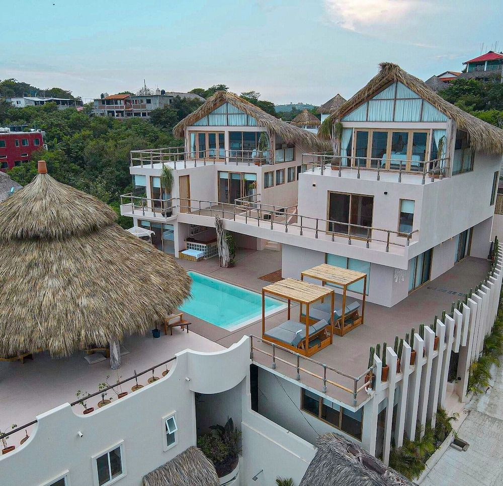 Hotel Xeno Hotel Boutique - Image 1