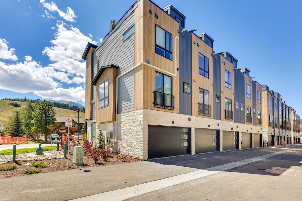 310d 4th Street 2 Bedroom Townhouse view 5