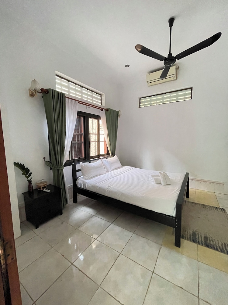 URBAN ANGKOR VILLA