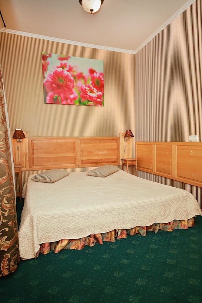 Sleep In BnB