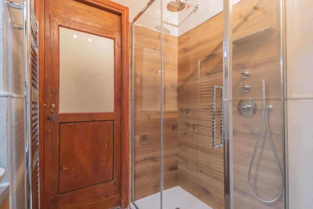 Pantero Apartment by Rent all Como