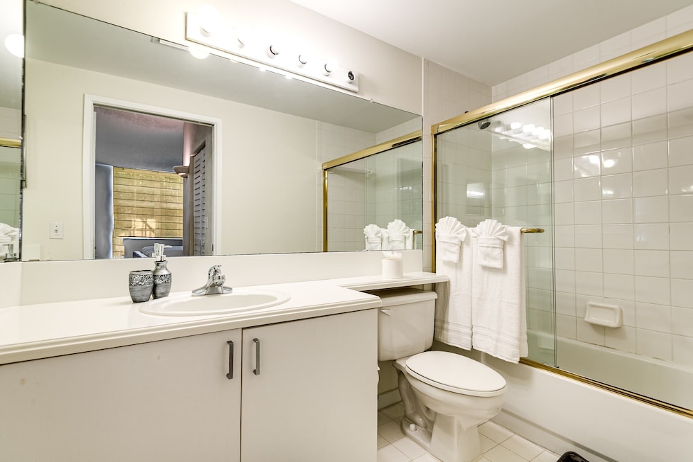 Wonderful 3 Bedroom Condo in the Heart of Aventura