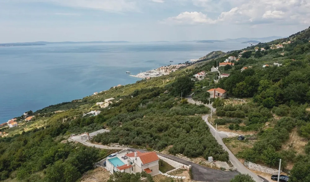 Villa Maslina Nearby Split - Crovillas