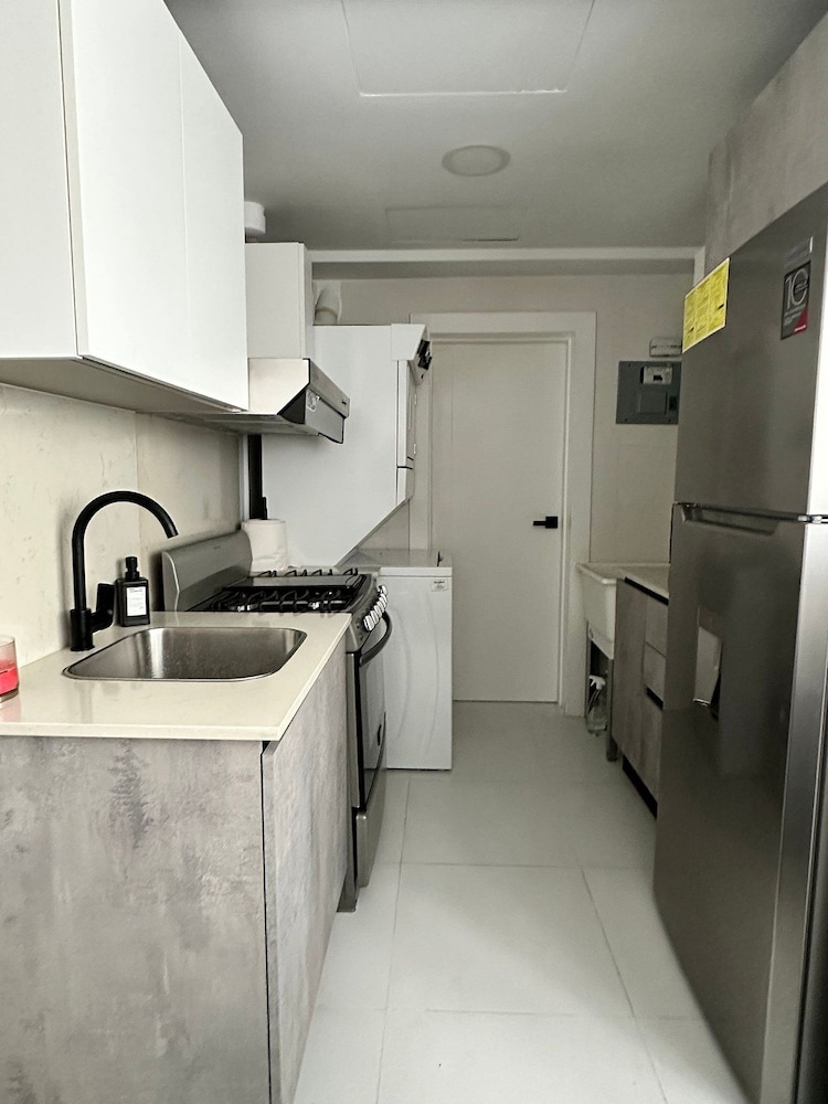 Shalom Residences By YellowKey