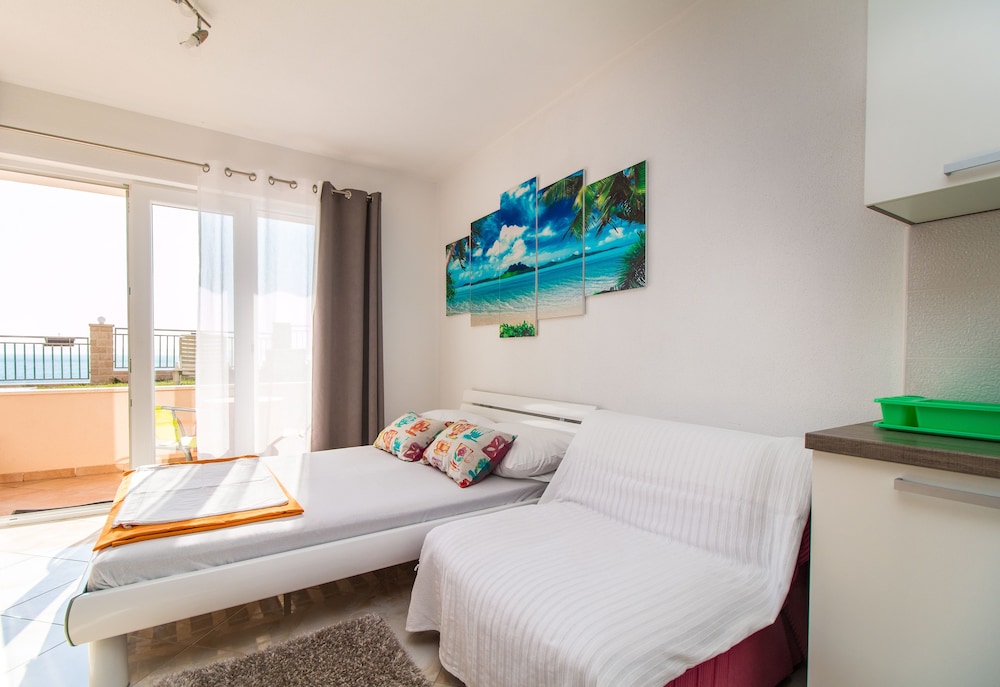 Apartments Rakuljic