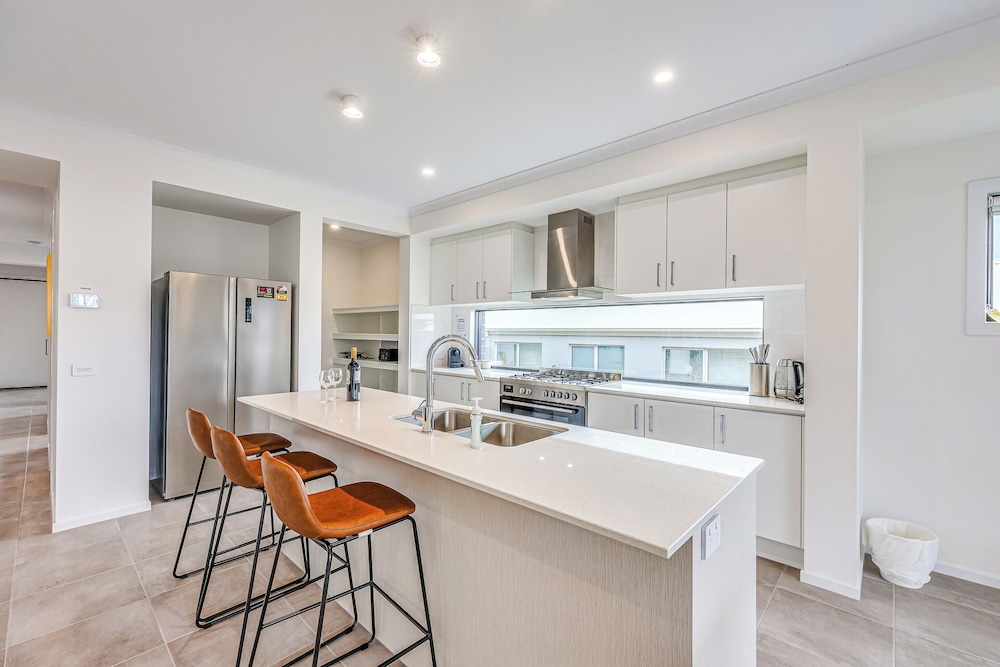 StayAU 5BR Family Getaway GreaterGeelong in Duneed