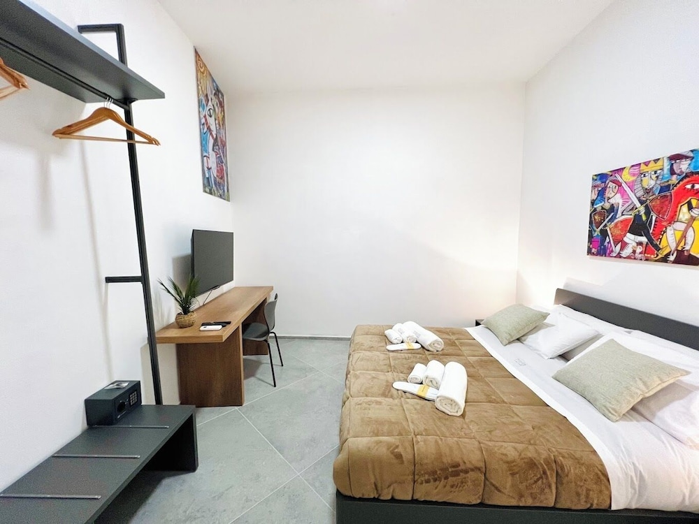 PRETORIA SUITES photo 4