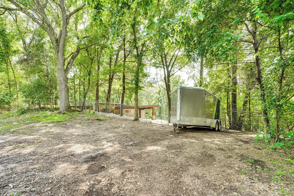Fire Pits & Grill: Lakefront Jackson Home