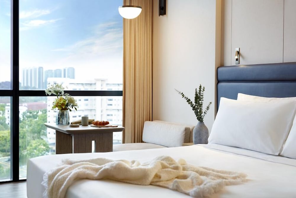 Momentus Hotel Alexandra 9