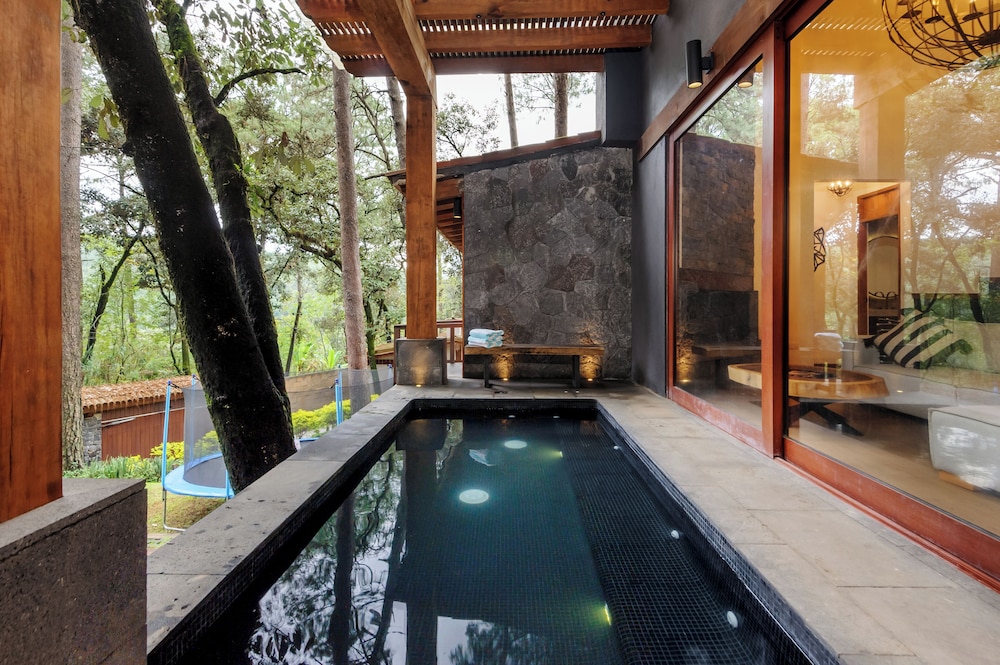 Forest Guesthouse Avándaro view 2