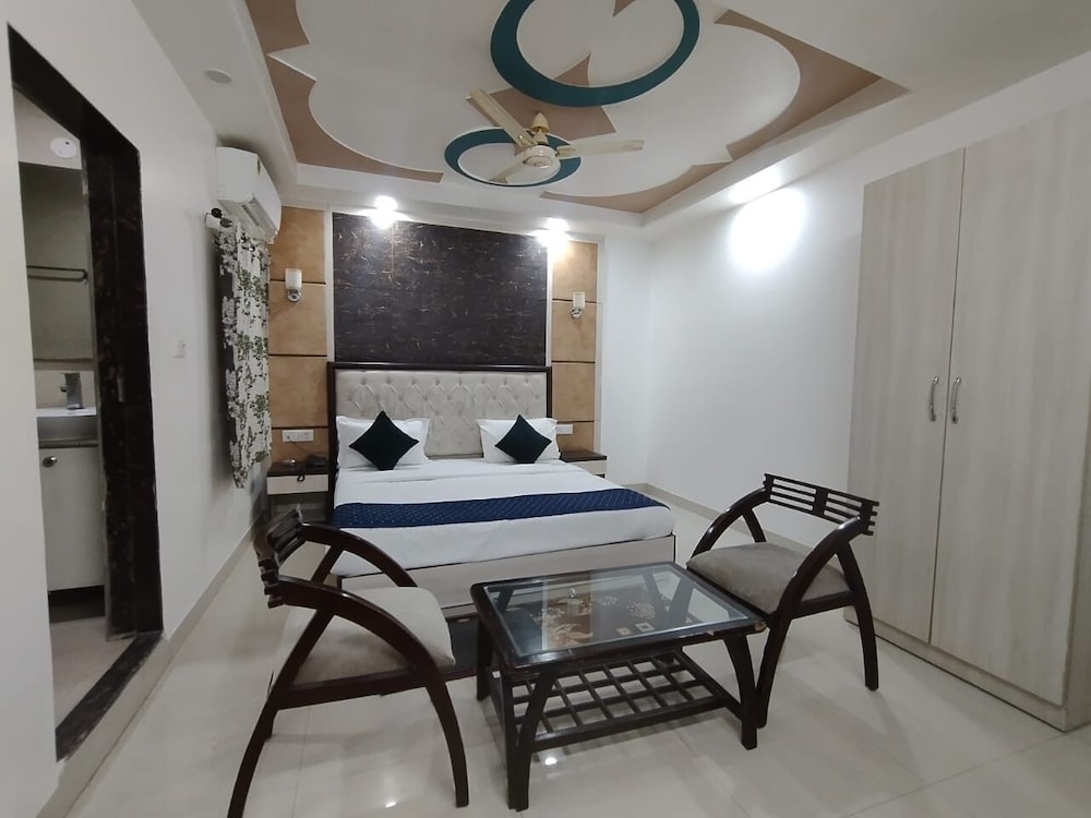 HOTEL AERO HOMESTAY