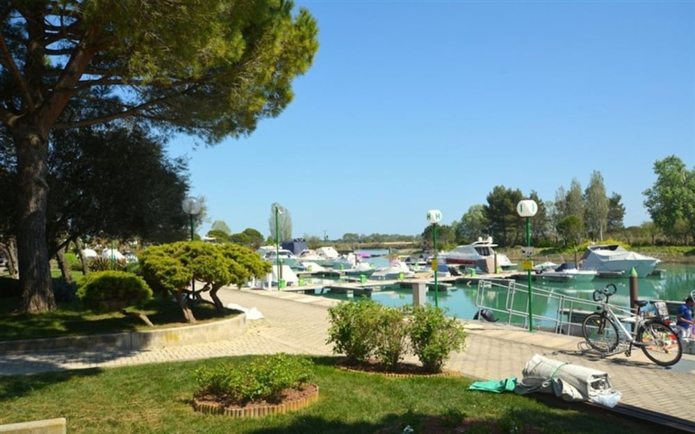 Cozy Duplex in Green Area of Lignano