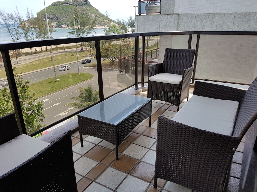Apartamento de Frente para Praia