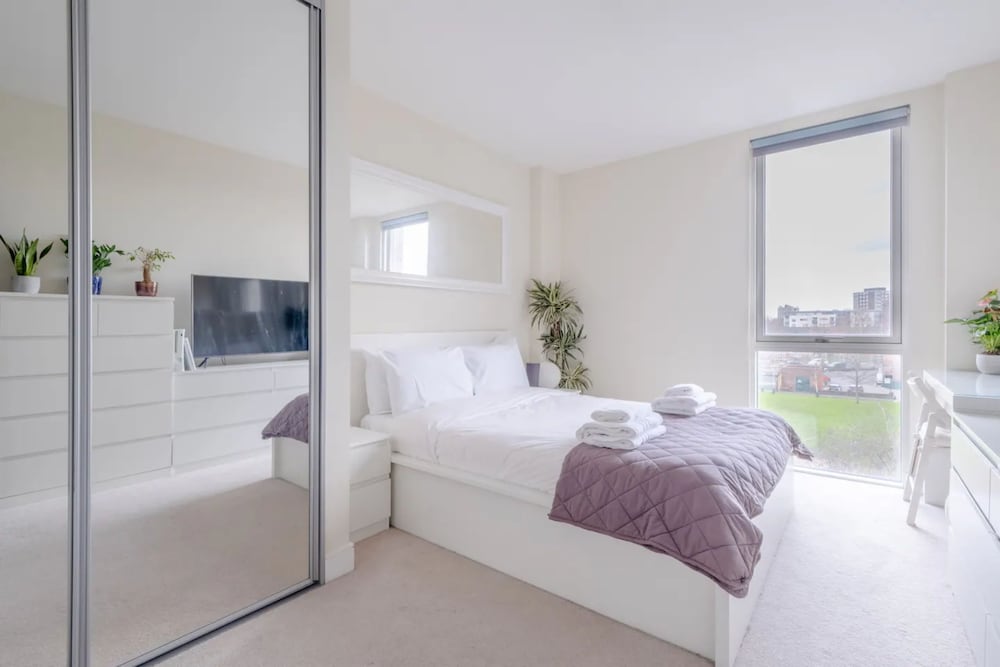 Modern 2 Bedroom Flat in Elephant and Castle