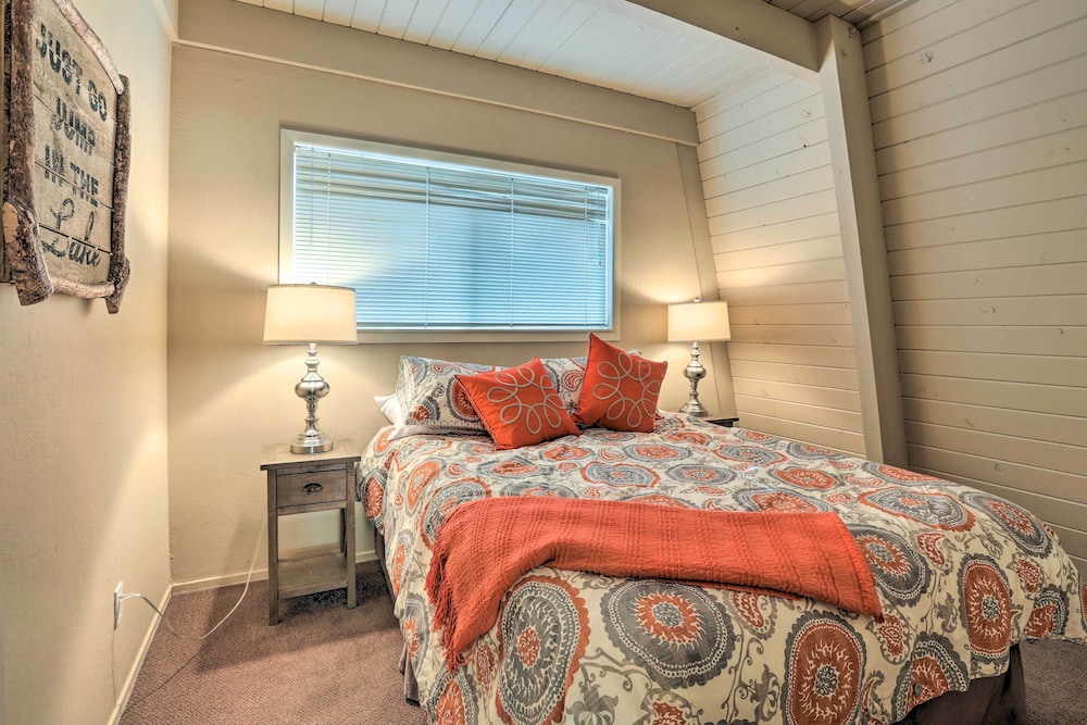 Carnelian Bay Home < 1 Mi to Tahoe Beaches - Property Image 23