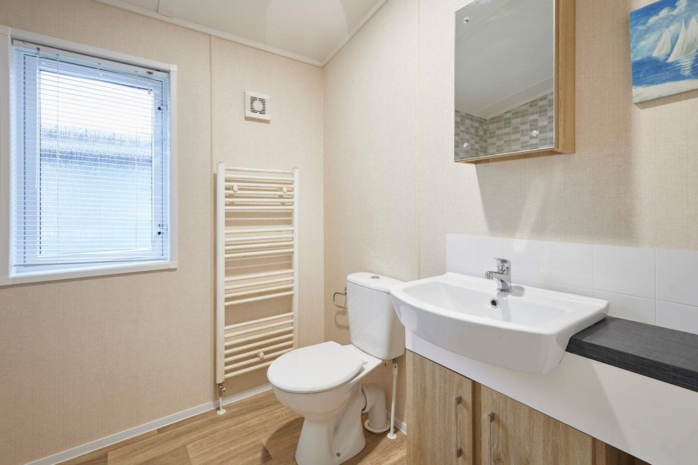 Host Stay Bluebell Lodge