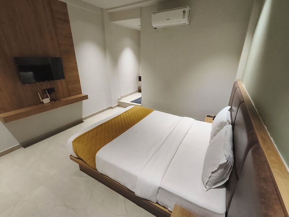 Hotel Beverly Plaza Kozhikode