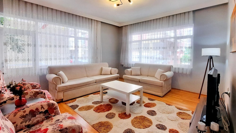 Fully Furnished Stylish Apartment in Antalya