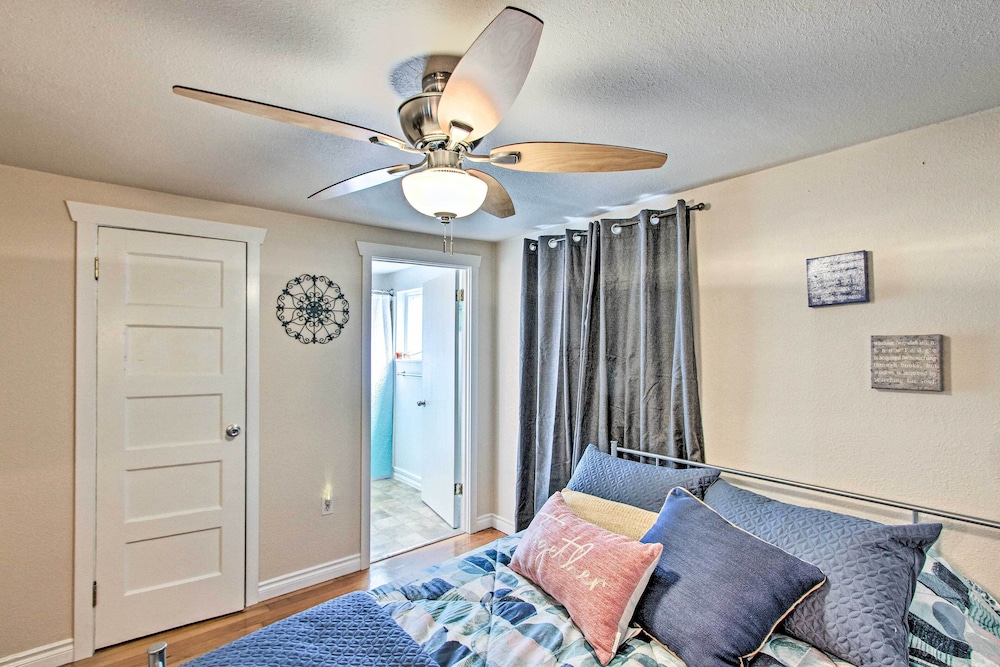 Seattle Vacations - Lovely Tacoma Cottage w/ Fire Pit, Near Dtwn! - Property Image 3