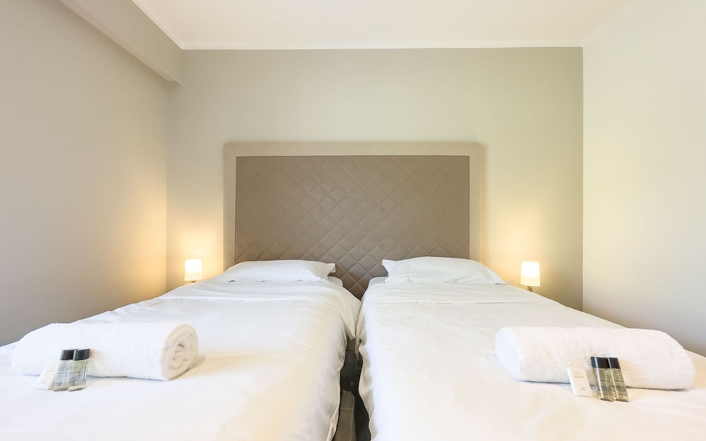 Le First in Cannes With 2 Bedrooms and 2 Bathrooms
