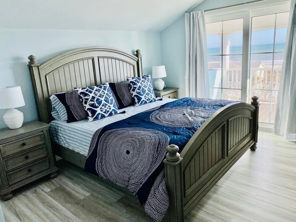 1030 Ocean 5 Bedroom Home by RedAwning view 5