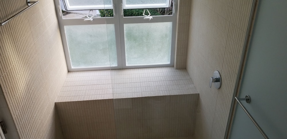 Oceanic View Apartment at Fern Court, photo 53