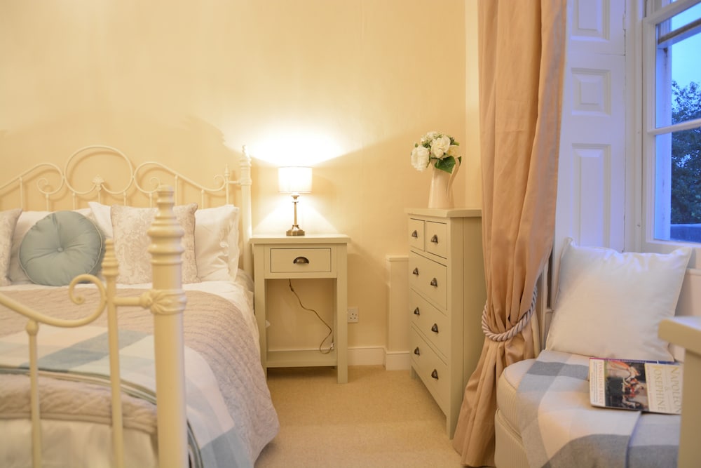 Henstead Hall