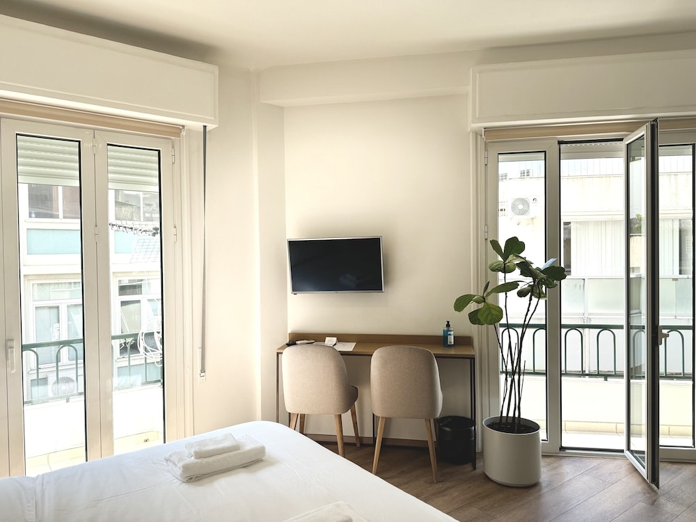 Voulis Best Globle Home