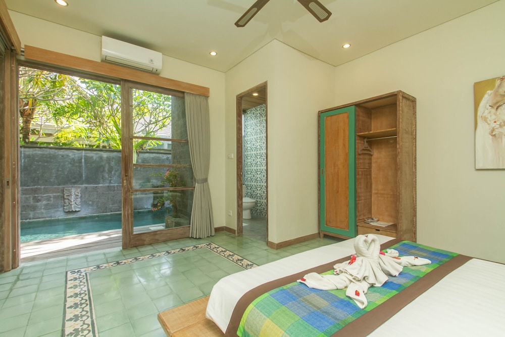 Sari Dana Villas