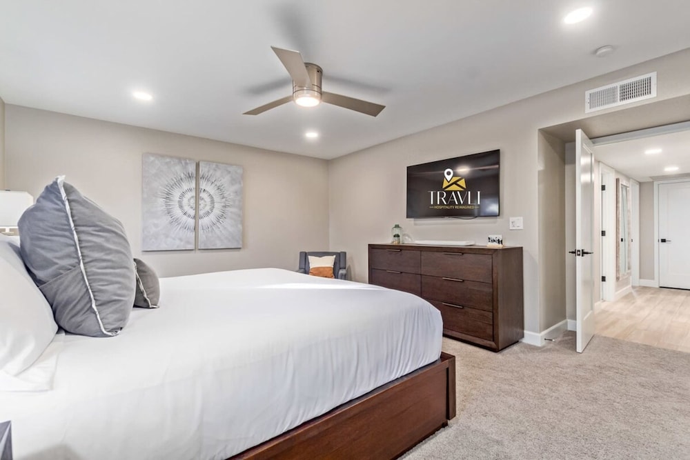 Citrus Grove Heated Pool Putt Grn Gameroom