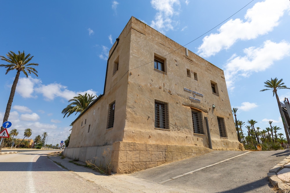 Historical Palms Villa by Fidalsa